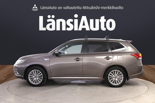 Mitsubishi Outlander PHEV vaihtoauto