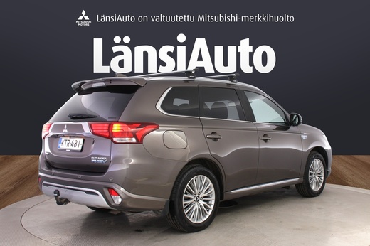 Mitsubishi Outlander PHEV vaihtoauto