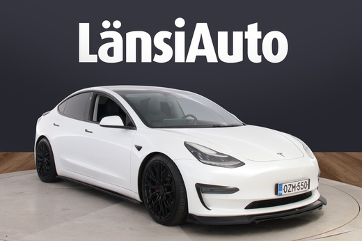 Tesla Model 3 vaihtoauto