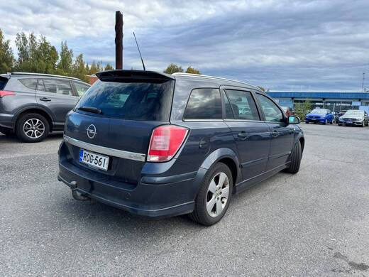 Opel Astra vaihtoauto
