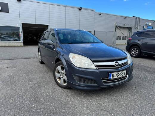 Opel Astra vaihtoauto