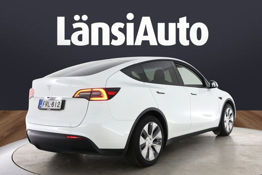 Tesla Model Y vaihtoauto