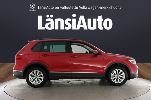 Volkswagen Tiguan vaihtoauto