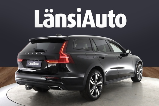 Volvo V60 Cross Country vaihtoauto