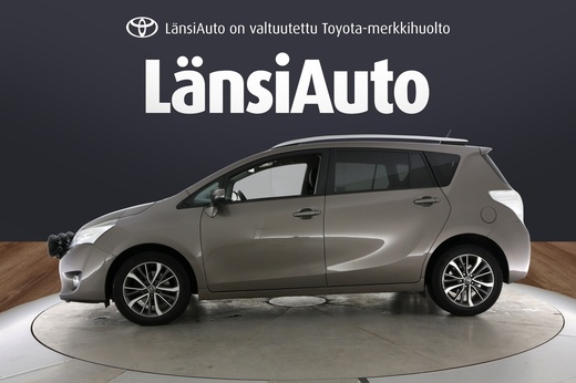 Toyota Verso vaihtoauto