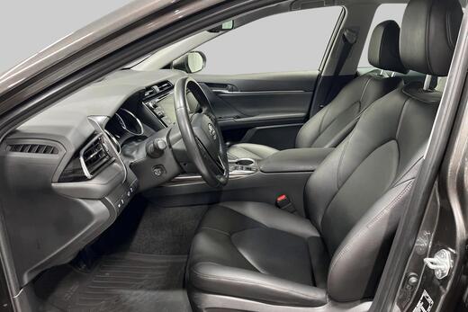 Toyota Camry vaihtoauto