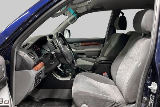 Toyota Land Cruiser vaihtoauto