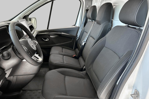 Nissan Primastar vaihtoauto