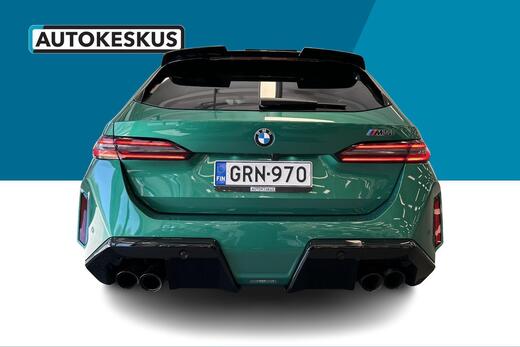BMW M5 vaihtoauto
