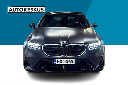 BMW M5 vaihtoauto
