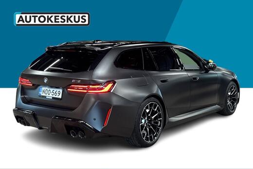 BMW M5 vaihtoauto