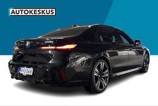BMW i7 vaihtoauto