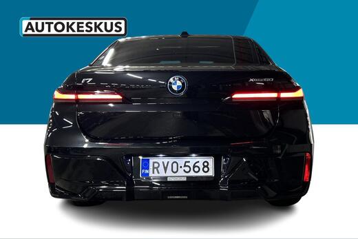 BMW i7 vaihtoauto