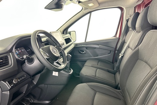 Nissan Primastar vaihtoauto