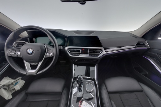 BMW 320 vaihtoauto