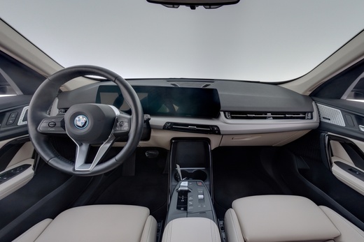 BMW iX1 vaihtoauto