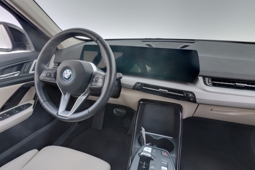 BMW iX1 vaihtoauto