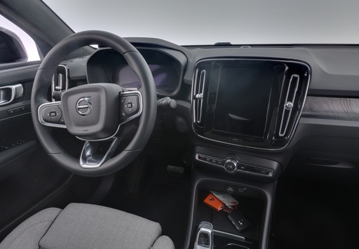 Volvo C40 vaihtoauto