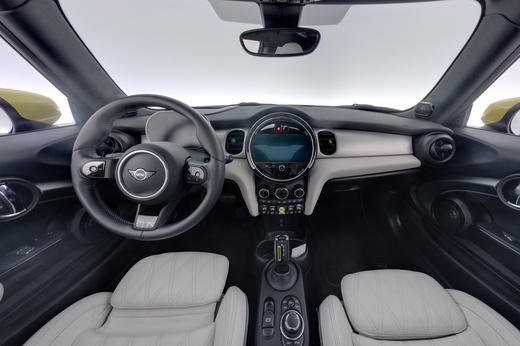 Mini Hatchback vaihtoauto