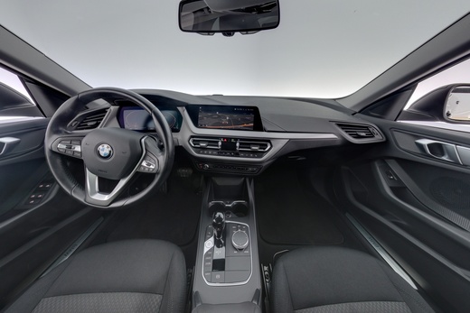 BMW 218 vaihtoauto