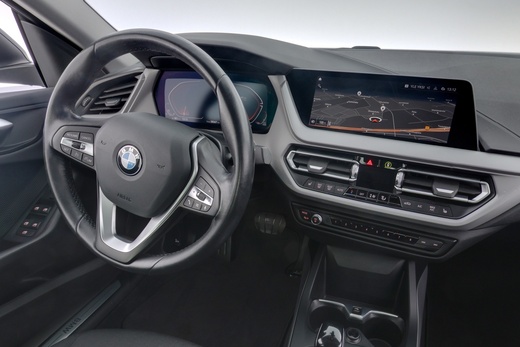 BMW 218 vaihtoauto
