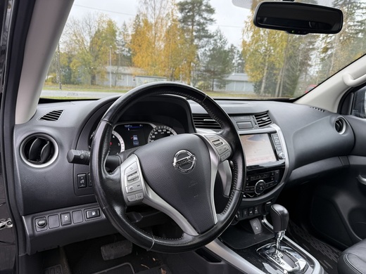 Nissan Navara vaihtoauto