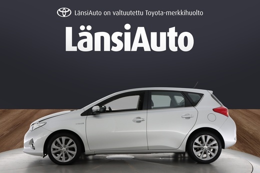 Toyota Auris vaihtoauto