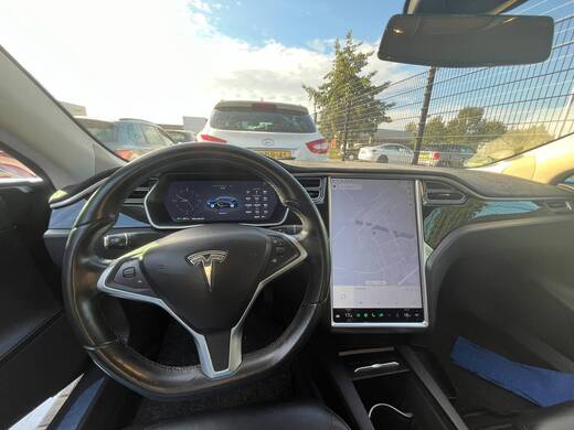 Tesla Model S vaihtoauto