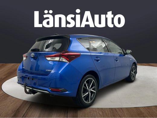 Toyota Auris vaihtoauto