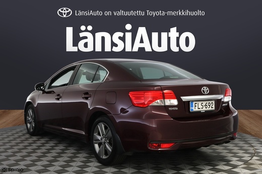 Toyota Avensis vaihtoauto