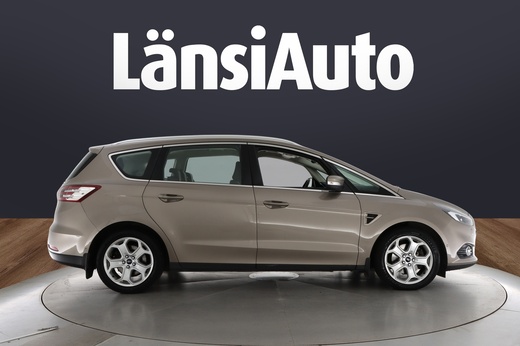 Ford S-MAX vaihtoauto