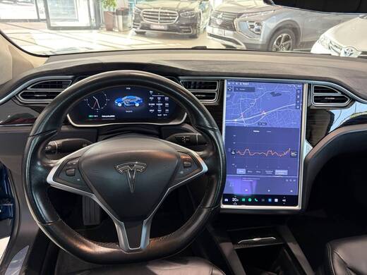 Tesla Model S vaihtoauto