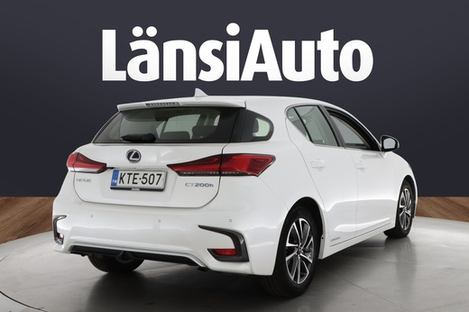 Lexus CT vaihtoauto