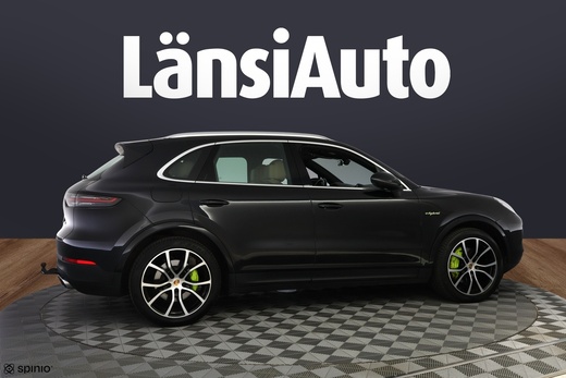 Porsche Cayenne vaihtoauto