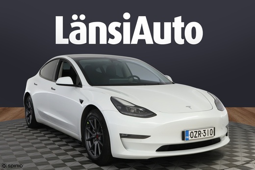 Tesla Model 3 vaihtoauto