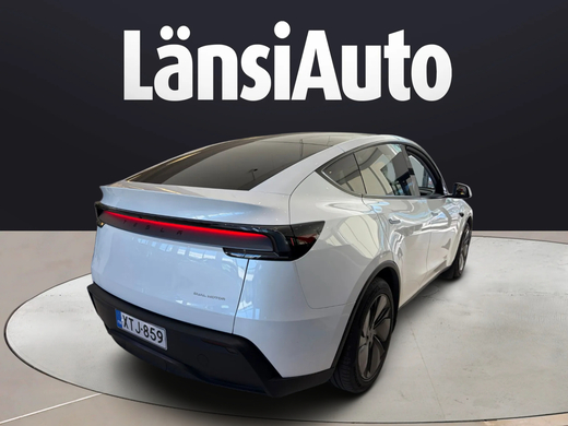 Tesla Model Y vaihtoauto