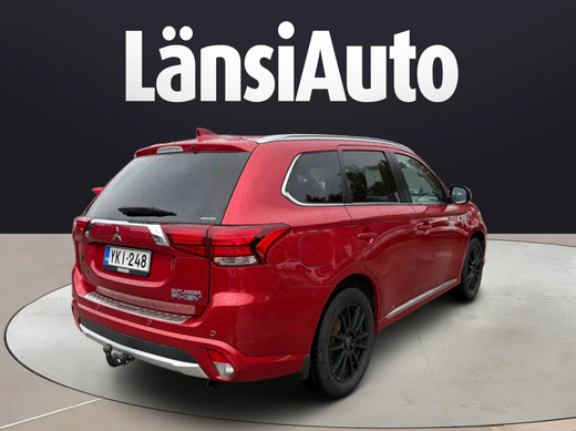 Mitsubishi Outlander PHEV vaihtoauto