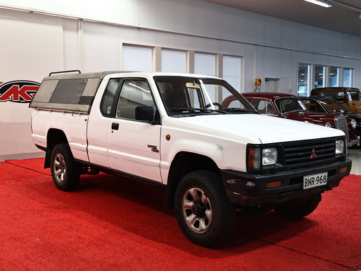 Mitsubishi L200 vaihtoauto