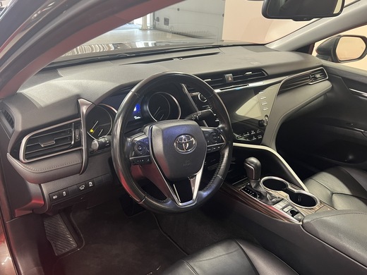 Toyota Camry vaihtoauto