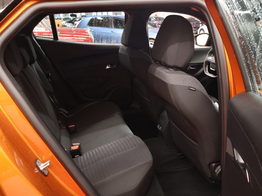 Peugeot e-2008 vaihtoauto
