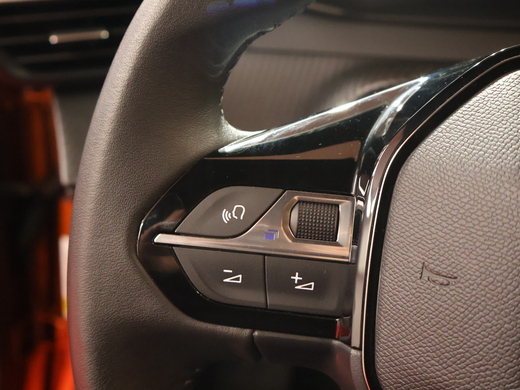 Peugeot e-2008 vaihtoauto