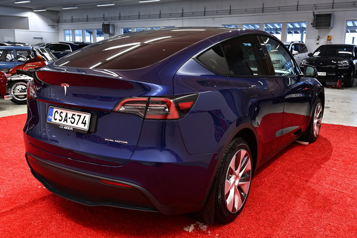 Tesla Model Y vaihtoauto