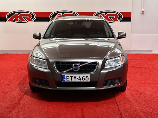 Volvo V70 vaihtoauto
