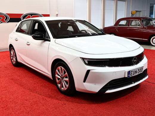 Opel Astra vaihtoauto