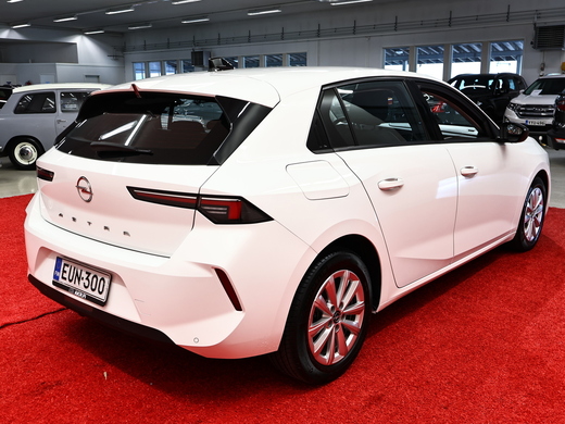 Opel Astra vaihtoauto