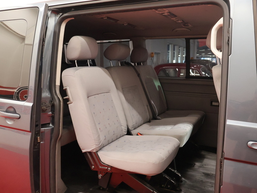 Volkswagen Caravelle vaihtoauto