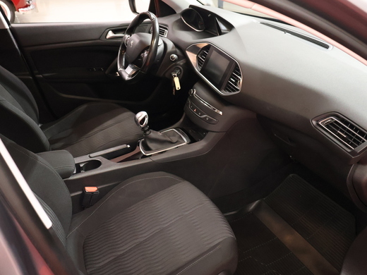 Peugeot 308 vaihtoauto