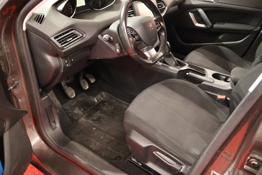Peugeot 308 vaihtoauto