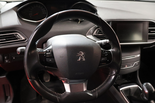 Peugeot 308 vaihtoauto