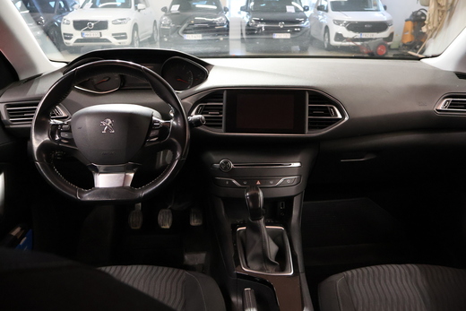 Peugeot 308 vaihtoauto